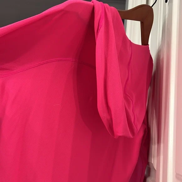 Athleta sun cover in dark pink - Picture 6 of 6